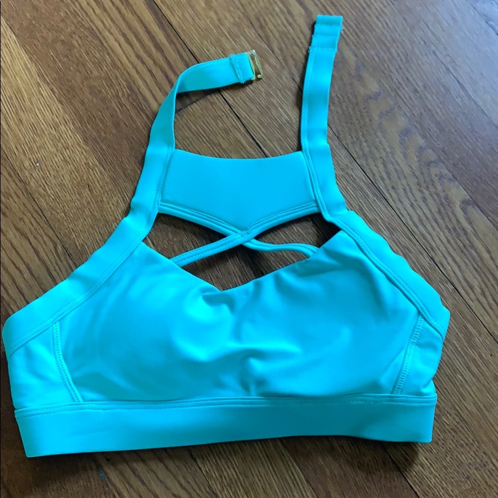 Chestee size 4